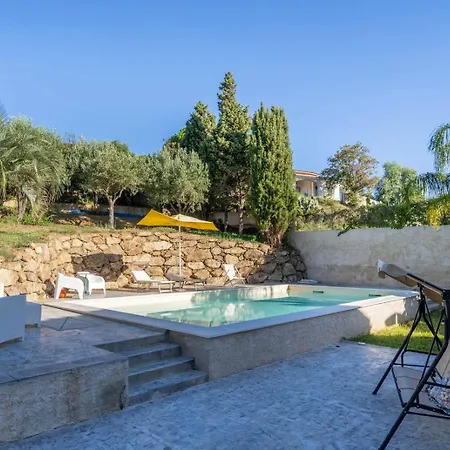 Capovillas - Laura With Private Pool فيبو فالينتيا